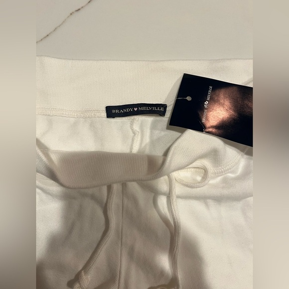 Brandy Melville White Shorts - Picture 3 of 4